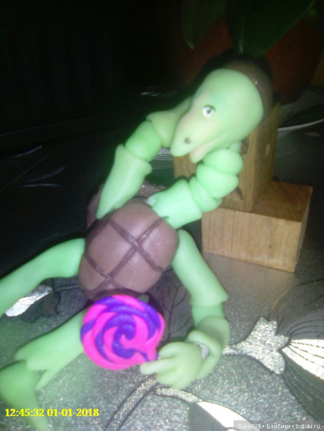 Ларри и Марина встречают новеньких