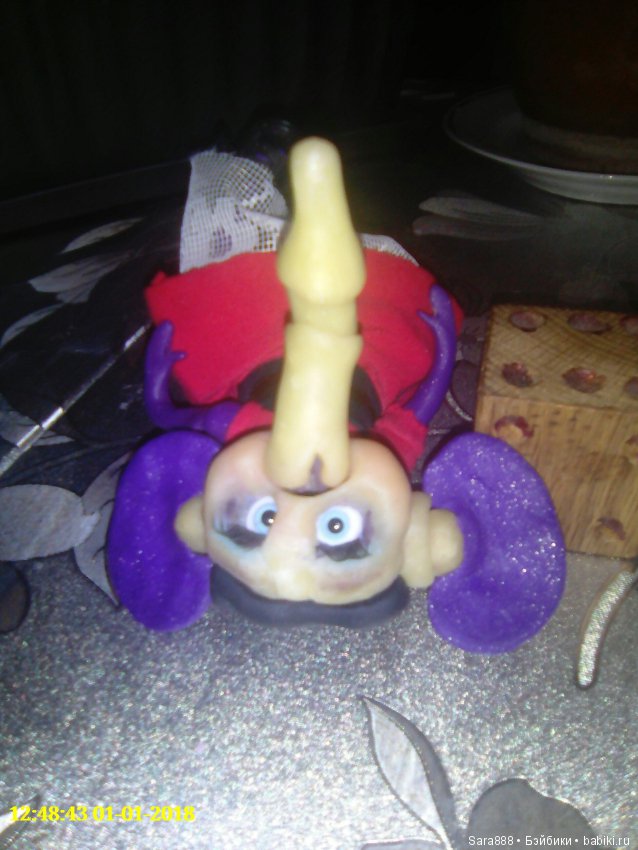 Ларри и Марина встречают новеньких