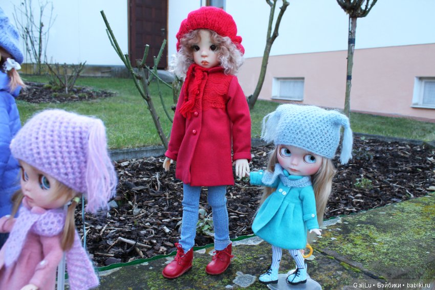 Такие разные девочки, но находят общий язык