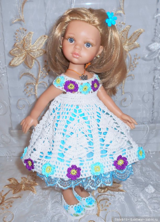 Одежда для кукол с использованием отдельных мотивов