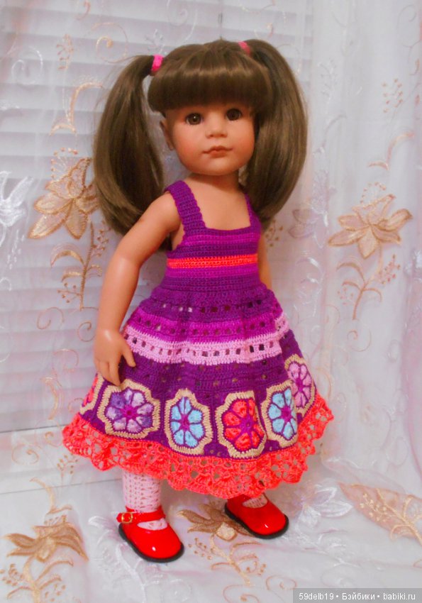 Одежда для кукол с использованием отдельных мотивов