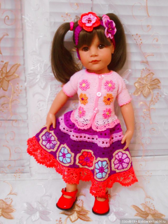 Одежда для кукол с использованием отдельных мотивов