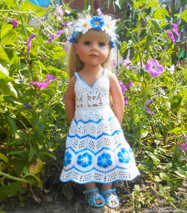 Одежда для кукол с использованием отдельных мотивов