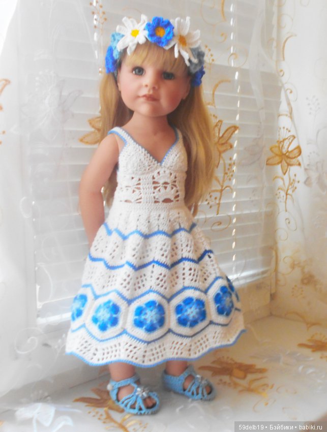 Одежда для кукол с использованием отдельных мотивов