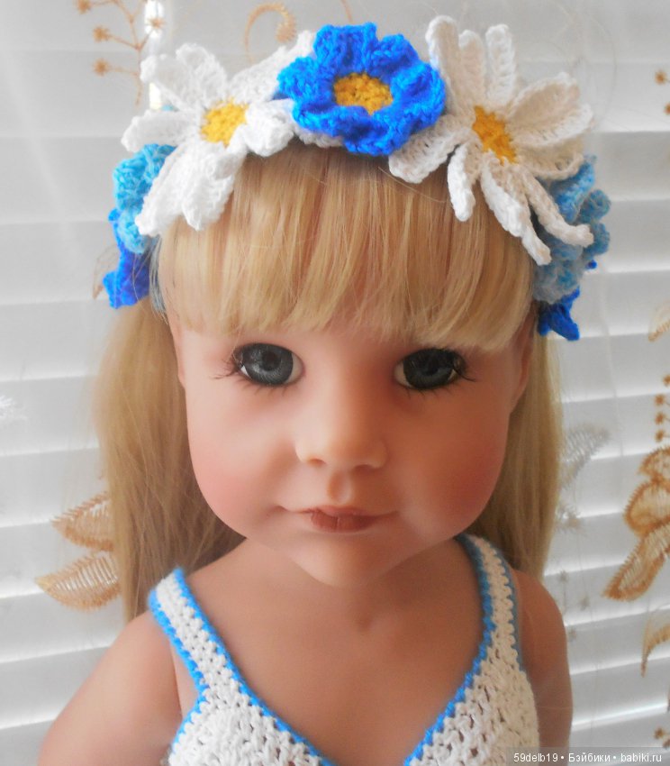 Одежда для кукол с использованием отдельных мотивов