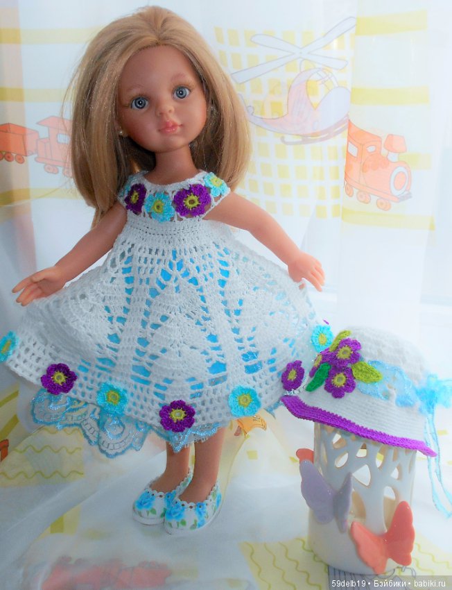 Одежда для кукол с использованием отдельных мотивов