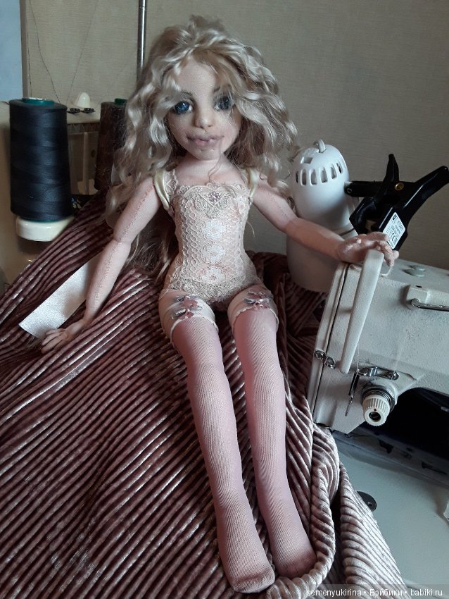 Авторская текстильная кукла (фото 5)