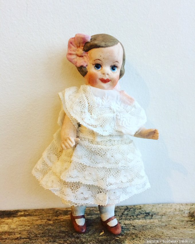 Одеваем маленькую Limbach doll (фото 6)