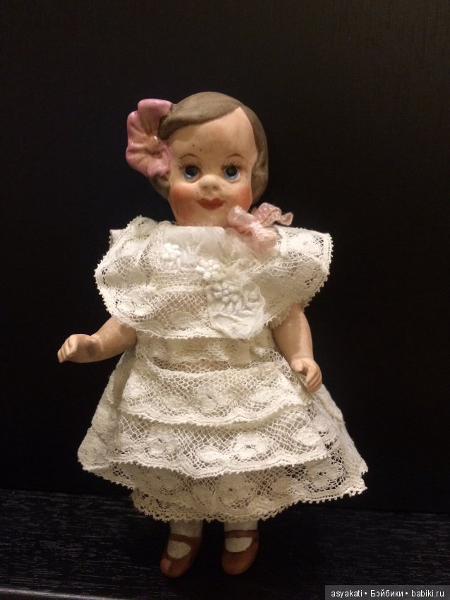 Одеваем маленькую Limbach doll