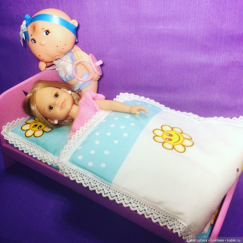 Мебель для кукол Паола Рейна и не только....в розовом