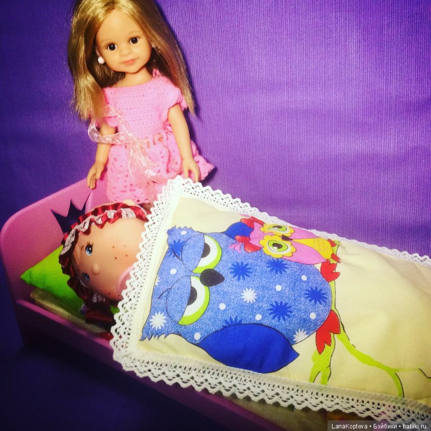 Мебель для кукол Паола Рейна и не только....в розовом