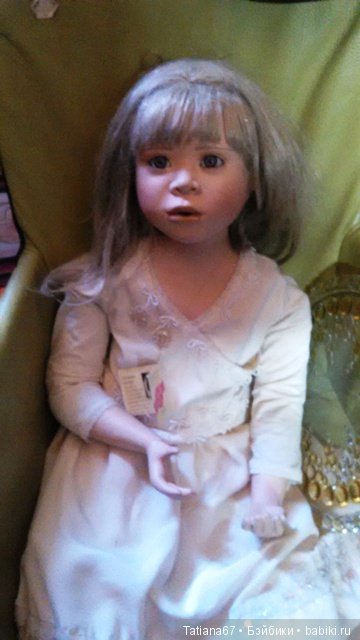 Помогите оценить стоимость куклы Christine Orange Lucy (фото 2)