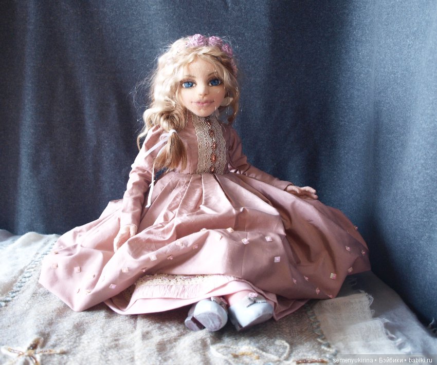 Текстильная авторская кукла (фото 4)