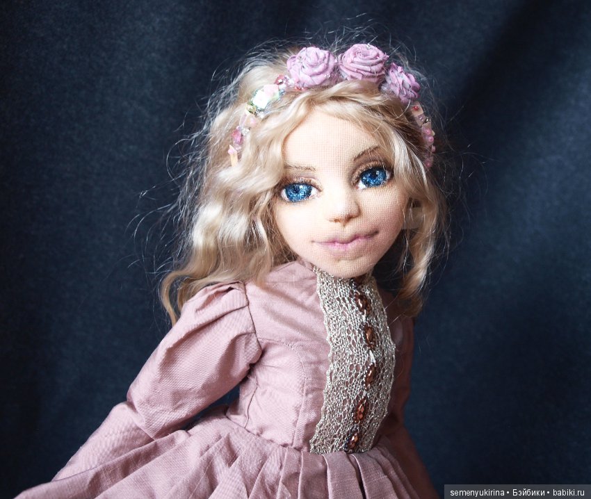 Текстильная авторская кукла