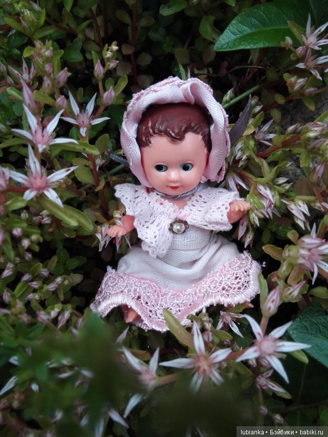 Несколько моих кукольно—цветочных зарисовок