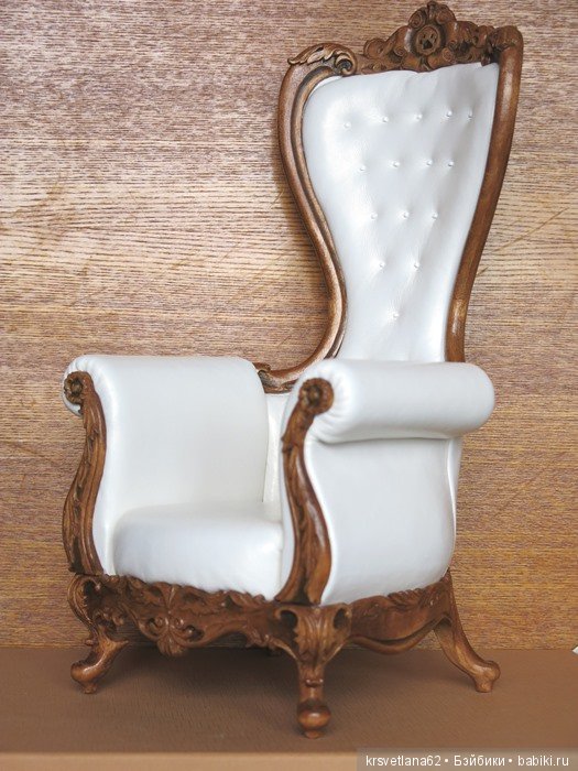 Элегантное кресло с высокой спинкой эксклюзивно для