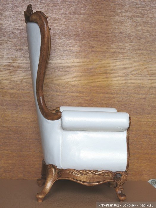 Элегантное кресло с высокой спинкой эксклюзивно для