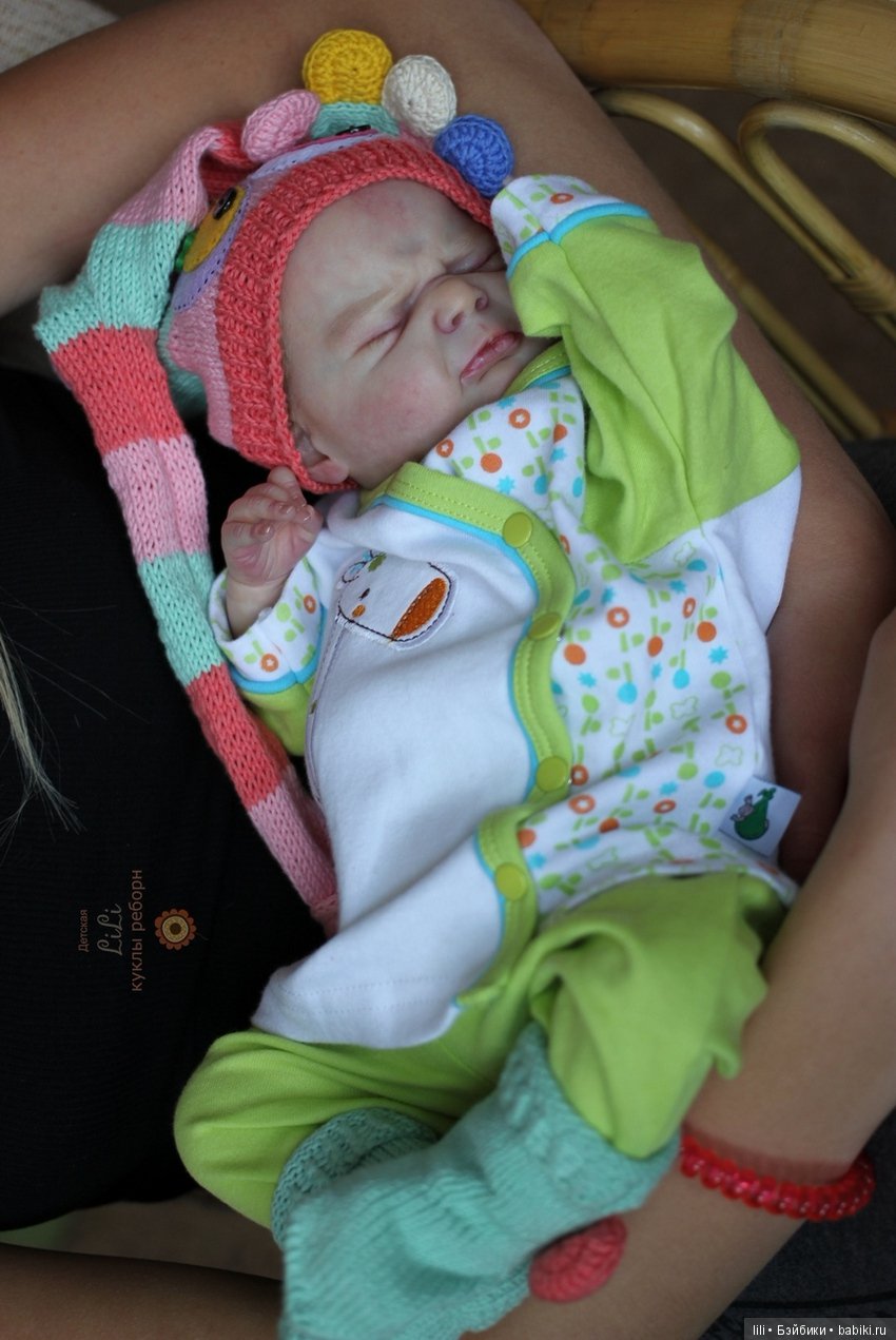 Малыш Томас, скульптор Olga Auer