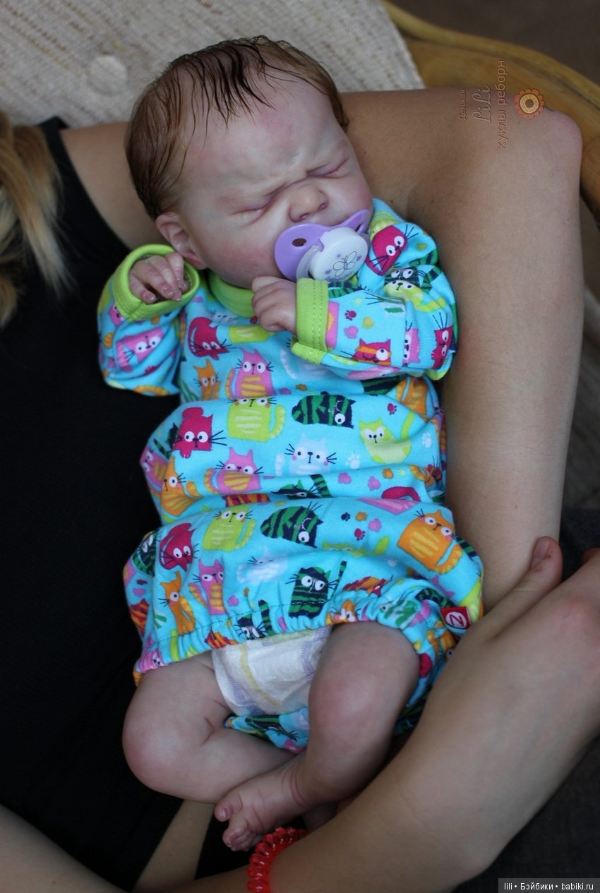 Малыш Томас, скульптор Olga Auer