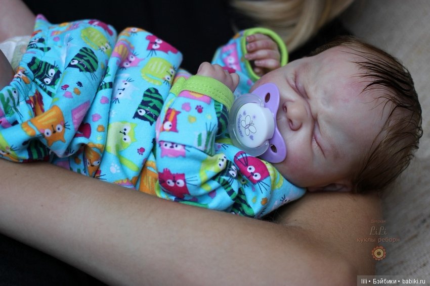 Малыш Томас, скульптор Olga Auer