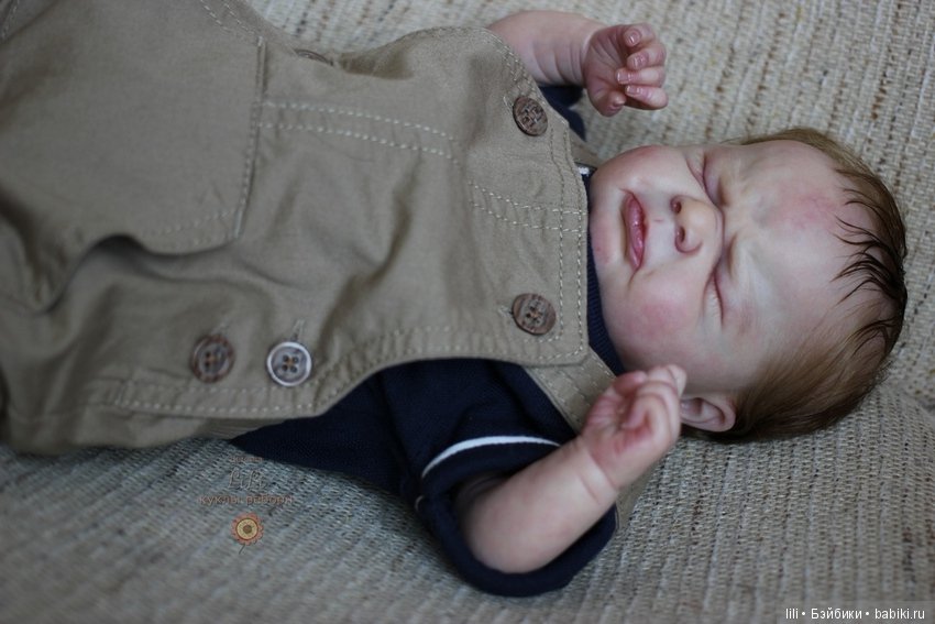 Малыш Томас, скульптор Olga Auer