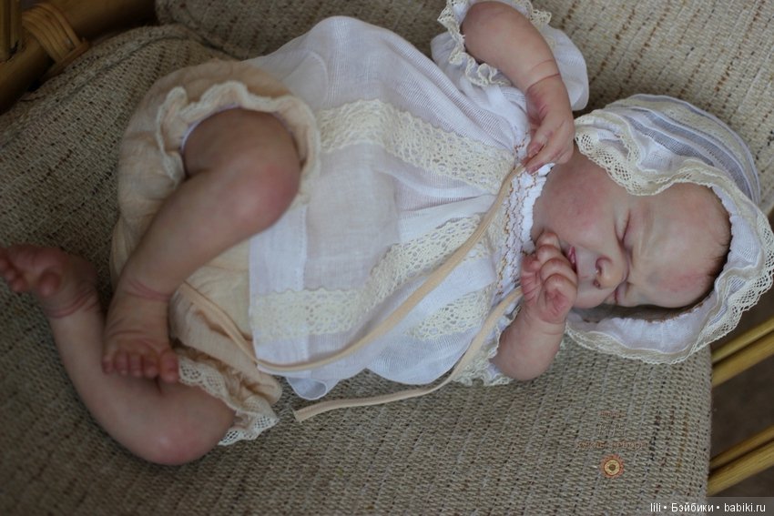 Малыш Томас, скульптор Olga Auer