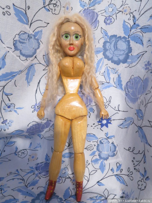 Оливия - полностью деревянная куколка шарнирная