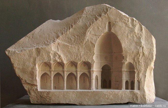 Резьба по мрамору: средневековая архитектура в миниатюре