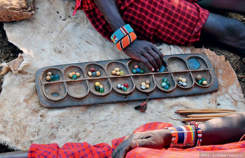 Африканские доски для игры в манкалу (фото 9)