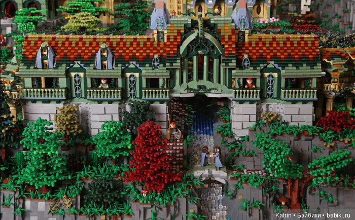 Саурон не пройдет: эльфийская застава Alice Finch и David Frank из 200 000 деталек Лего (фото 5)