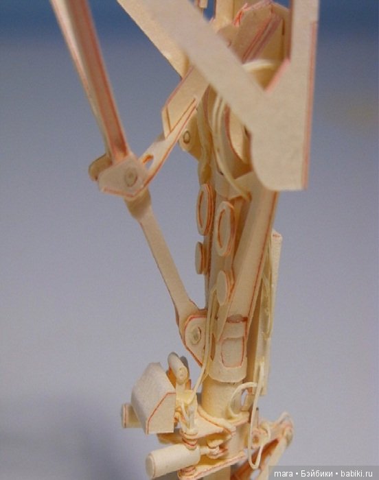 Бумажная репродукция самолета Boeing 777 в масштабе 1:60 (фото 3)