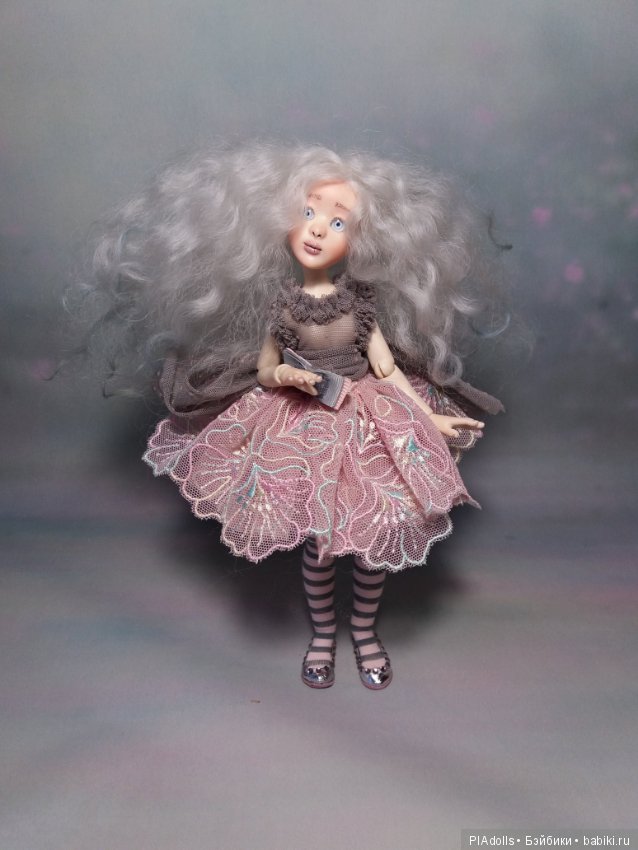 "Pearl" 22 см . Две блондинки