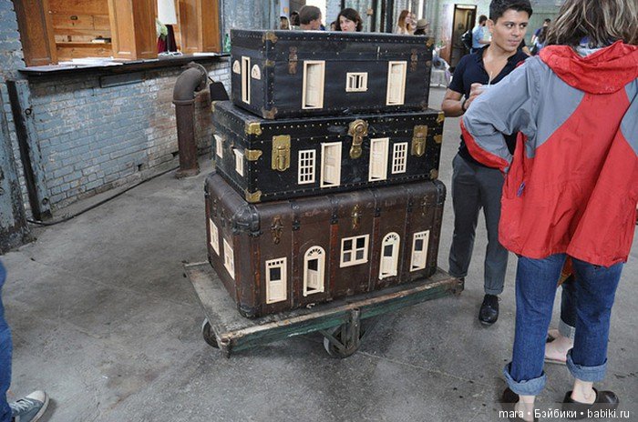 Дом с ручкой: необычные чемоданы от Бо Христиана Ларссона (фото 4)