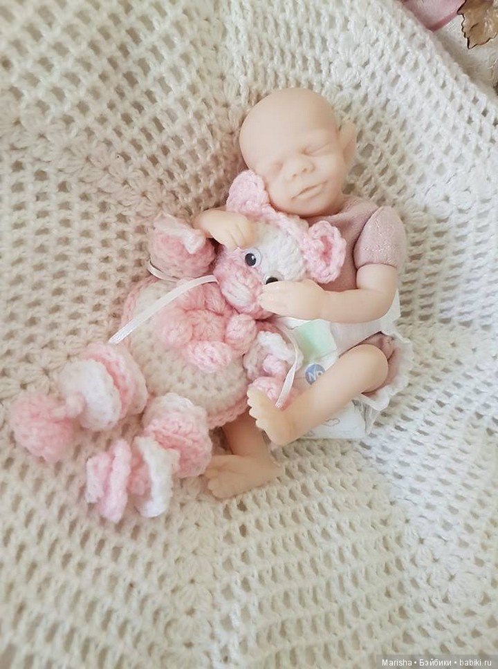 Shenadi от скульптора Jade Warner