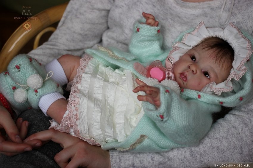 Азиаточка Suu Kyi, скульптор Adrie Stoete