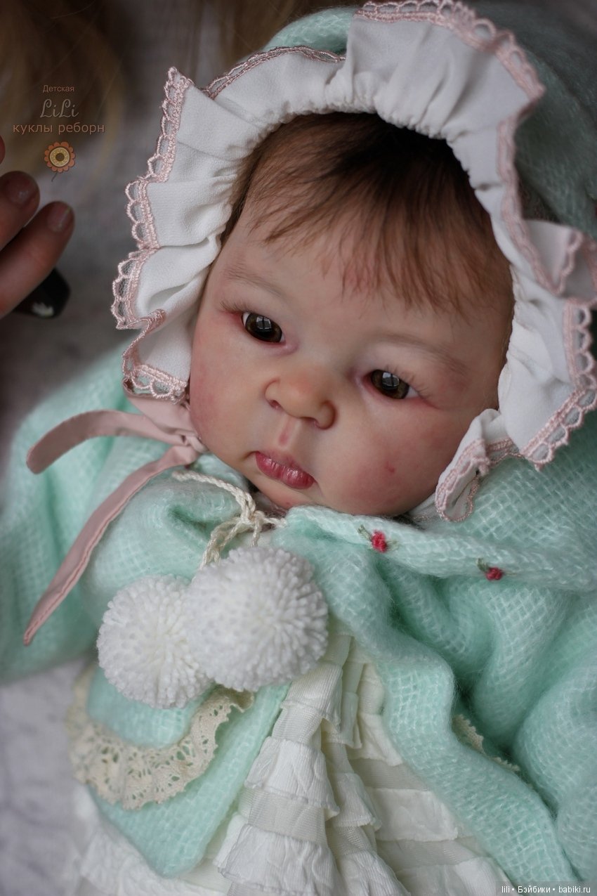 Азиаточка Suu Kyi, скульптор Adrie Stoete