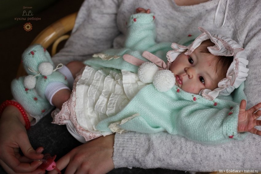 Азиаточка Suu Kyi, скульптор Adrie Stoete