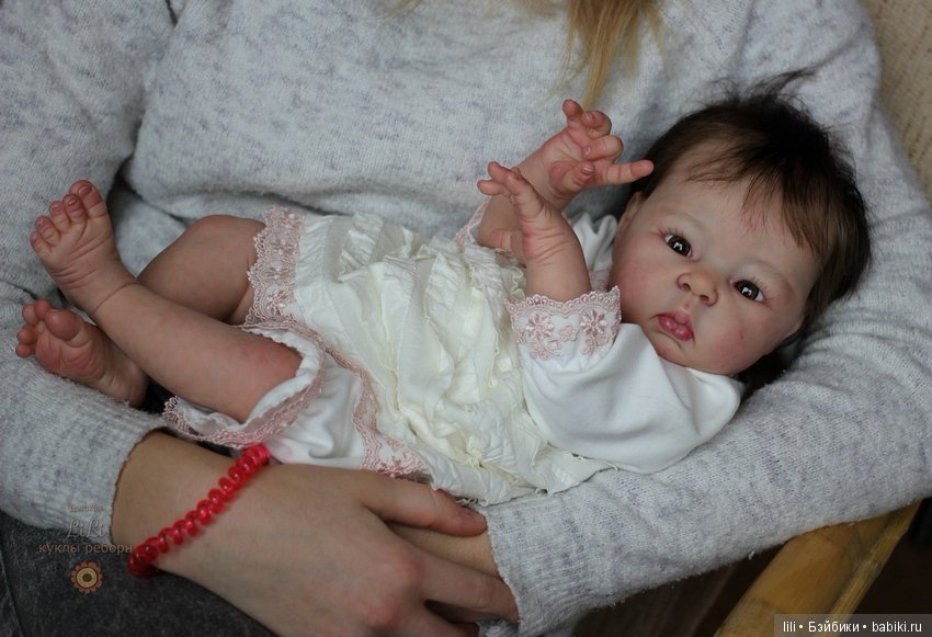 Азиаточка Suu Kyi, скульптор Adrie Stoete