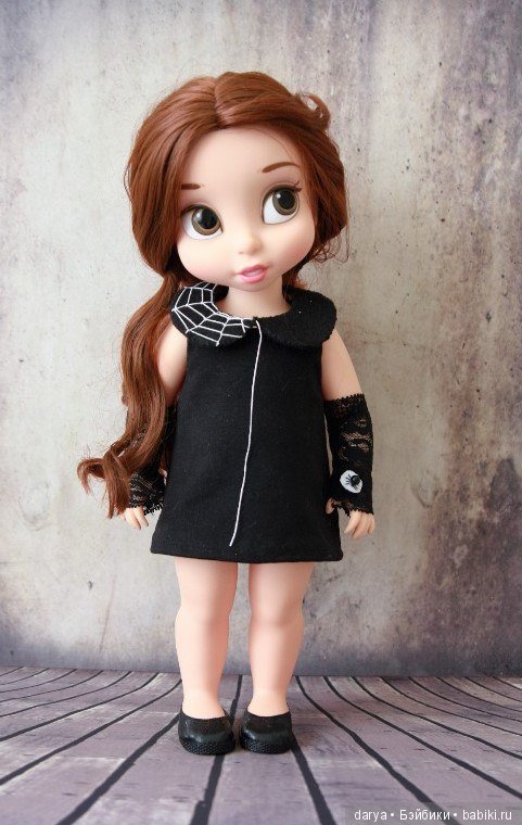 Выкройка черного трикотажного платья для кукол Дисней Аниматорс от Марины Быковой