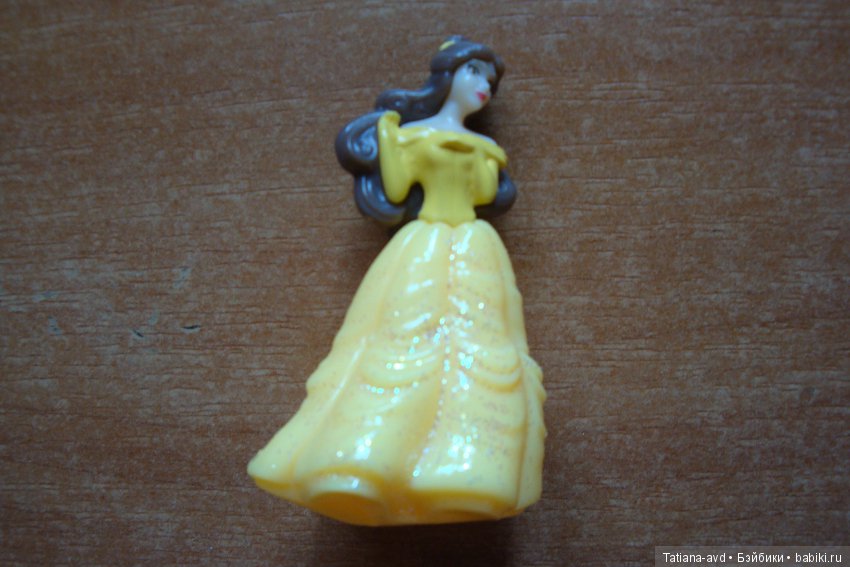 Принцессы Диснея. Сравнение двух серий. Золотая серия Ландрин и Киндер (фото 4)