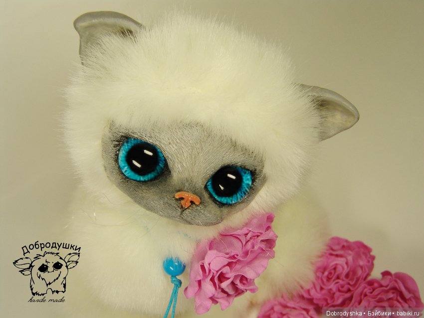 Котенок Василиска в розах (фото 8)