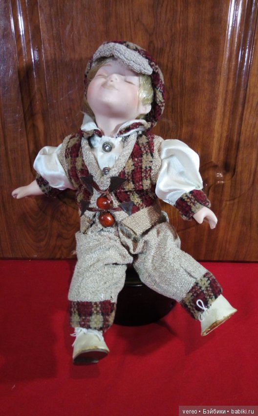 Особенности крепления волос у фарфоровых мягконабивных кукол