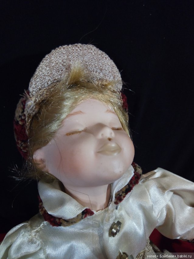 Особенности крепления волос у фарфоровых мягконабивных кукол (фото 2)