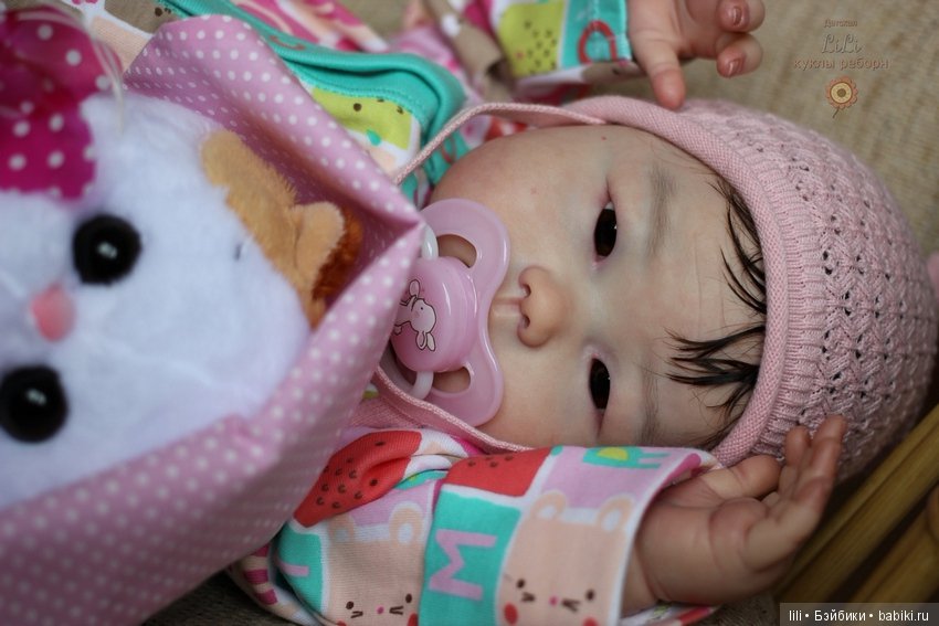 Азиаточка Анминг от скульптора Ping Lau