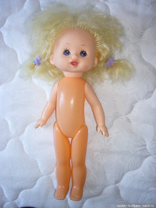 Пожалуйста, подскажите производителя этой куклы