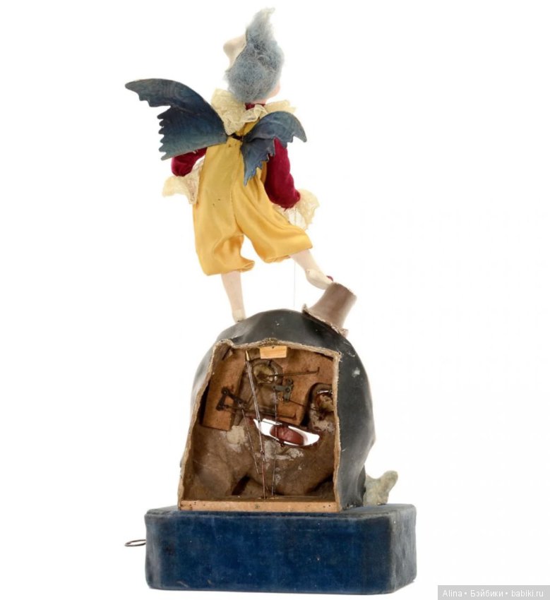 Крылатый клоун дразнит Луну жуком на верёвочке, автоматон (фото 4)