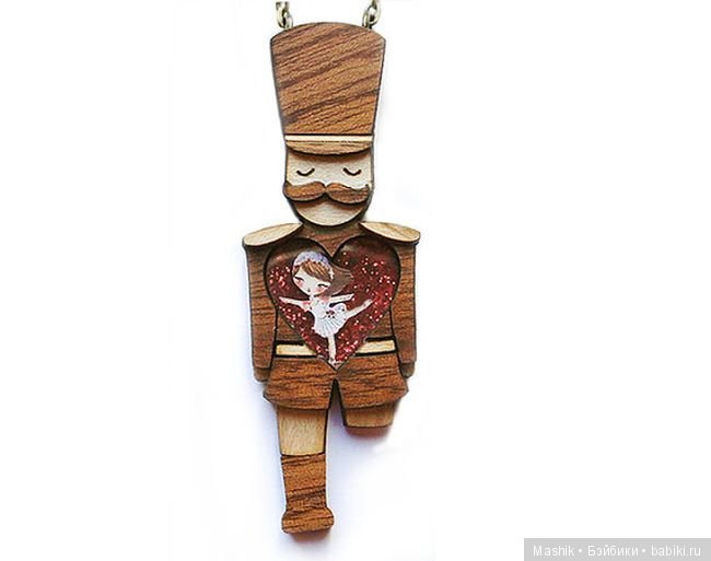 Деревянное украшения от Gemma Arnal Jericó