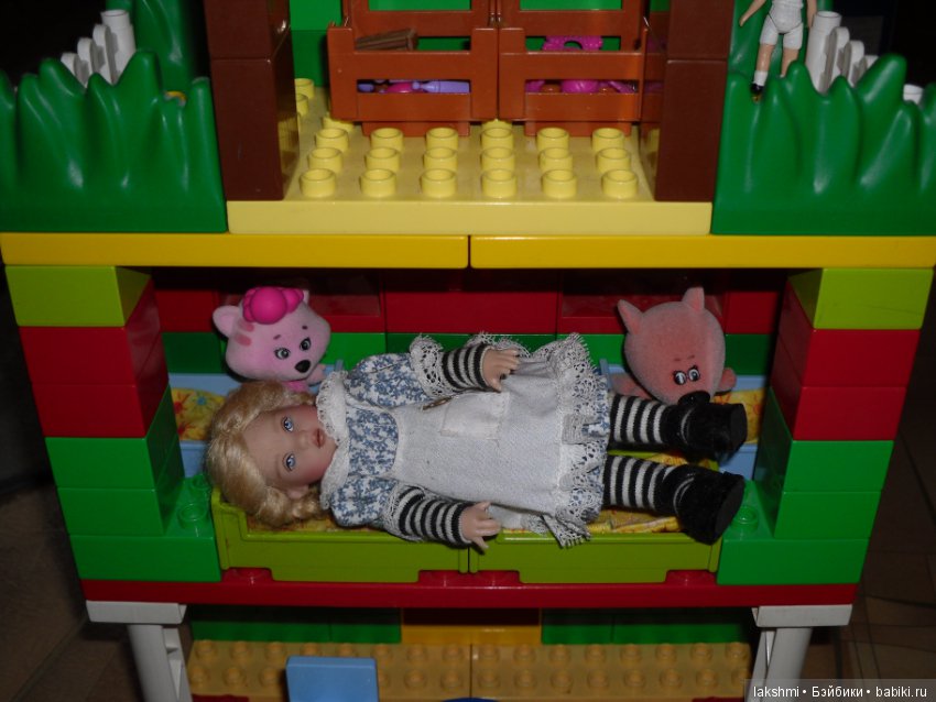 Санни. Почти Алиса в стране чудес