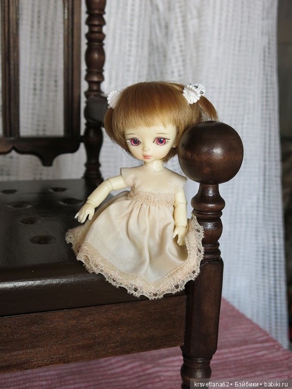 Трон в готическом стиле — Мебель для кукол и домиков: фото