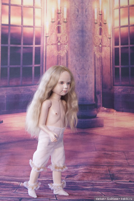 Фарфоровая почти шарнирная кукла (фото 3)